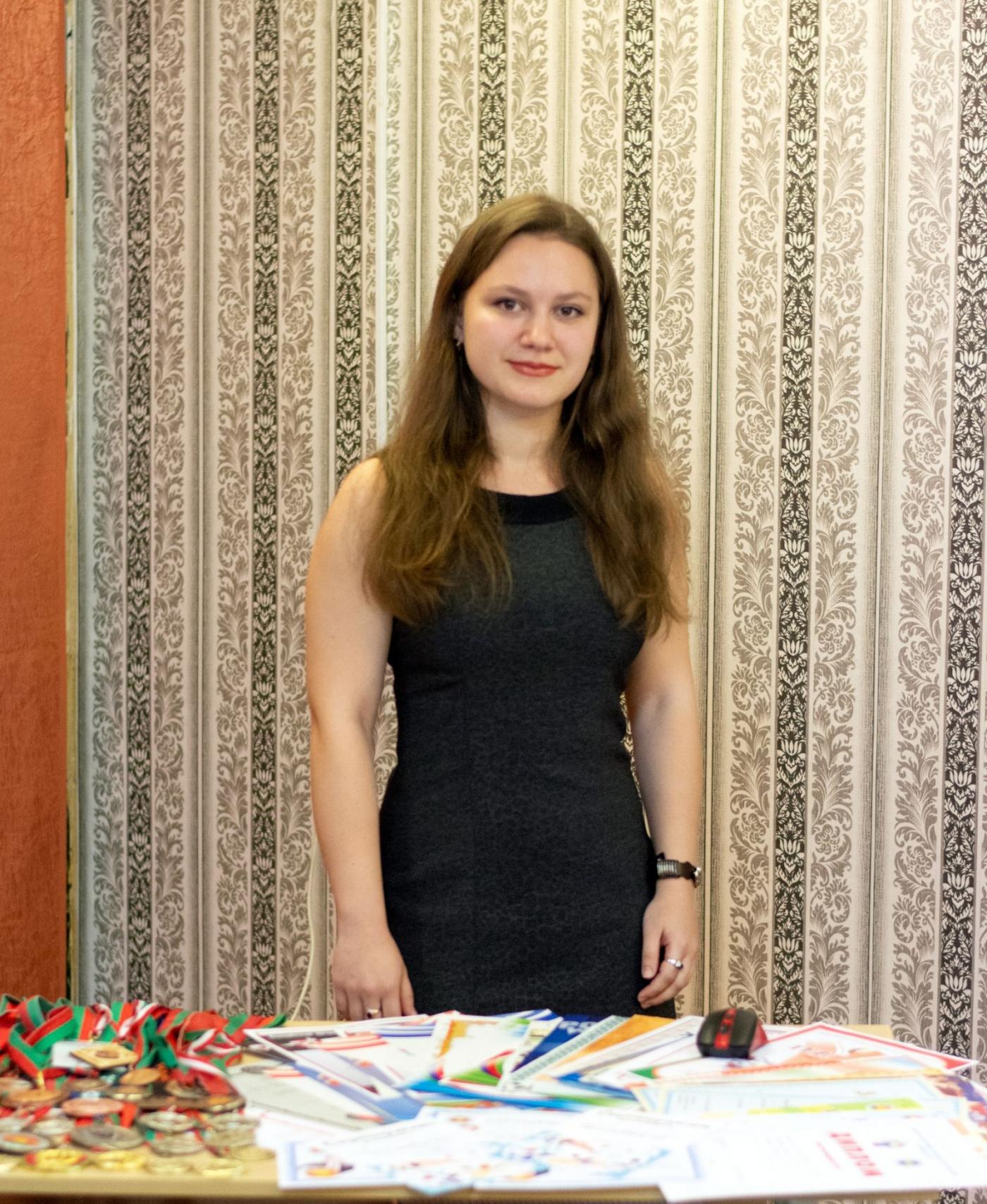 Давайте познакомимся: Анастасия Могильницкая